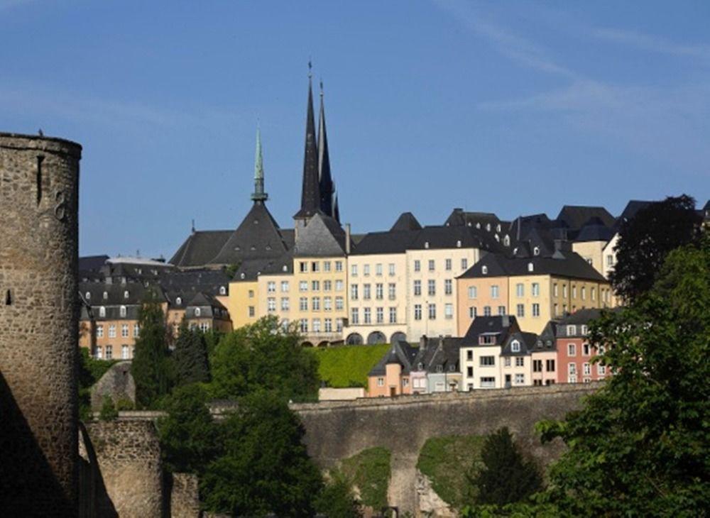 Hotel Arlon Bagian luar foto